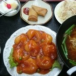 金鼎軒 - エビチリ＋台湾味噌ラーメン定食(税込み1180円)