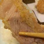 とん太 - 驚く程柔らかでジューシーです。