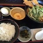 カレータイム - カツのせカレーうどん