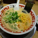 屯ちん - 屯ちん（ラーメン680円+コーン100円・薬味の量多め  ※無料サービスのライス付き）