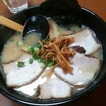 晴屋 - チャーシュー麺870円