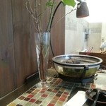 たまゆら 東浦店 - カウンター脇の癒し