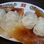 中国料理 金春新館 - 海老餃子！羽根つき