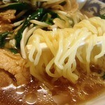 風龍 - 麺はこんな感じ　半透明感は残念