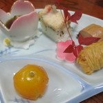 Nakayoshi - 金柑コンポート、蛸うま煮、蟹押し寿司、あん肝、海老すり身の馬鈴薯柳揚げ、梅花寒天