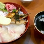 魚の棚食堂 - 魚の棚丼（吸物付）