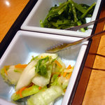 黒豚料理 寿庵 - 漬物(おかわり自由)