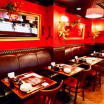 アジアジア - 情熱の赤がコンセプト☆バイキングを楽しんで…