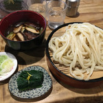 元祖田舎っぺうどん - 「もりうどん きのこ汁」600円＋「ほうれん草」100円。