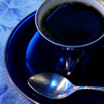 喫茶 ソワレ - 青い光、黒の珈琲。