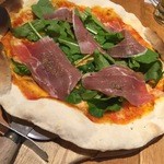生ハムのピッツァ