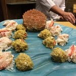 初音鮨 - 毛蟹と、蟹味噌を合わせたシャリ