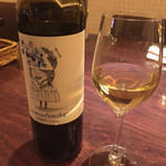 OUI - スペイン産白ワイン ソミアトゥルイタス