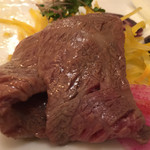 kitchen 伊志川 - 黒毛和牛の霜降り(希少部位)の炙り