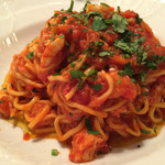 コルドネッティ 魚介のトマトソース