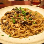 蓮香 - 雲南省のポルチーニを使った煮込みそば