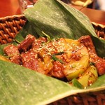 蓮香 - サーロインと青トマトの炒め ミント風味