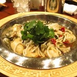 蓮香 - カキの唐辛子とセリホンの漬物蒸し