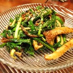 蓮香 - 黄ニラ、ニラ、きのこ、自家製小魚、豆鼓炒め