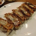 三国亭 - 「焼きギョウザ」（６個／１人前）（４５０円込み）（２０１６年１月）