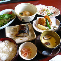名古屋コーチン・旬菜 一鳳 金山本店 - おまかせ膳ランチ￥1575込（2014/9現在）