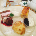 Afternoon Tea TEAROOM - 