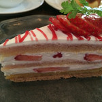 ハングカフェ - 2015.11.29   苺のショートケーキタルトとチーズケーキ