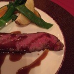 八甲田ホテル - 青森県産牛ロース肉（真空調理）マデラソース