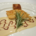 メゾン ポール・ボキューズ - 甘鯛のポワレ　ウロコ仕立て