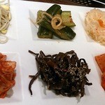 黒毛和牛焼肉 肉處 きっしゃん - ナムル盛り合わせ