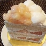 パティスリー SATSUKI - エキストラスーパーピーチショートケーキ