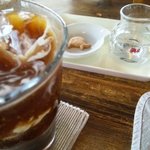 絵本カフェ holo holo - はちみつ珈琲を恃んだら亀クッキーがきた