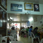 BRILEY - かなりのローカル感な店内