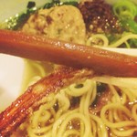 雨は、やさしく - 揚げゴボウと煮たゴボウ