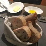 ブルガリ イル・カフェ - 2016年1月　パンは、地下のモンジュのパン＾＾