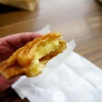 鳥居屋 - さっくりしたパイ生地の中はアップル風味のソースが