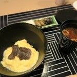 古今山久 - トリュフ卵ご飯