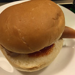 46346249 - 丸パンホットドッグ