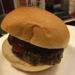 46346303 - ハンバーガー
                      もっと熱ければ。