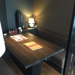 馬桜 - 半個室でもいい感じ。