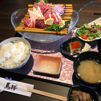 馬桜 銀座通り店 - 馬刺しランチ