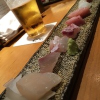 沁ゆうき - タコ、鰆、イカ、中トロ、まぐろ、鯛、平目、ぶり、たいらぎ貝