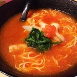 トマトラーメンと辛めん 三味 - 