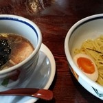 餃子房じらい屋 - 味玉つけ麺　８９０円(税込だと）表示は８３０円だった気がする。