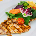 Grilled swordfish and tuna with vegetables (1-2 servings)