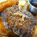 肉が旨いカフェ NICK STOCK - 熟成牛ハンバーグ