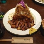 隆座 - とんてき定食セミダブル