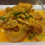 SOMBOON SEAFOOD - プーパッポンカリー