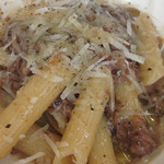 リストランテ　アニモフェリーチェ - 九州鹿のトマト煮込みのラグーのペンネ