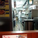 洋食エリーゼ - 清潔な厨房